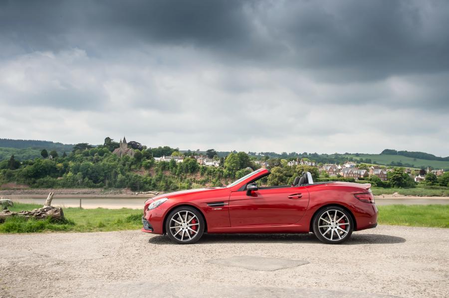  Mercedes-AMG SLC43 2016 года  (UK) (фото 30 из 30)